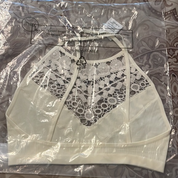 New cream bralette from Three Bird Nest xs/s - Picture 3 of 3